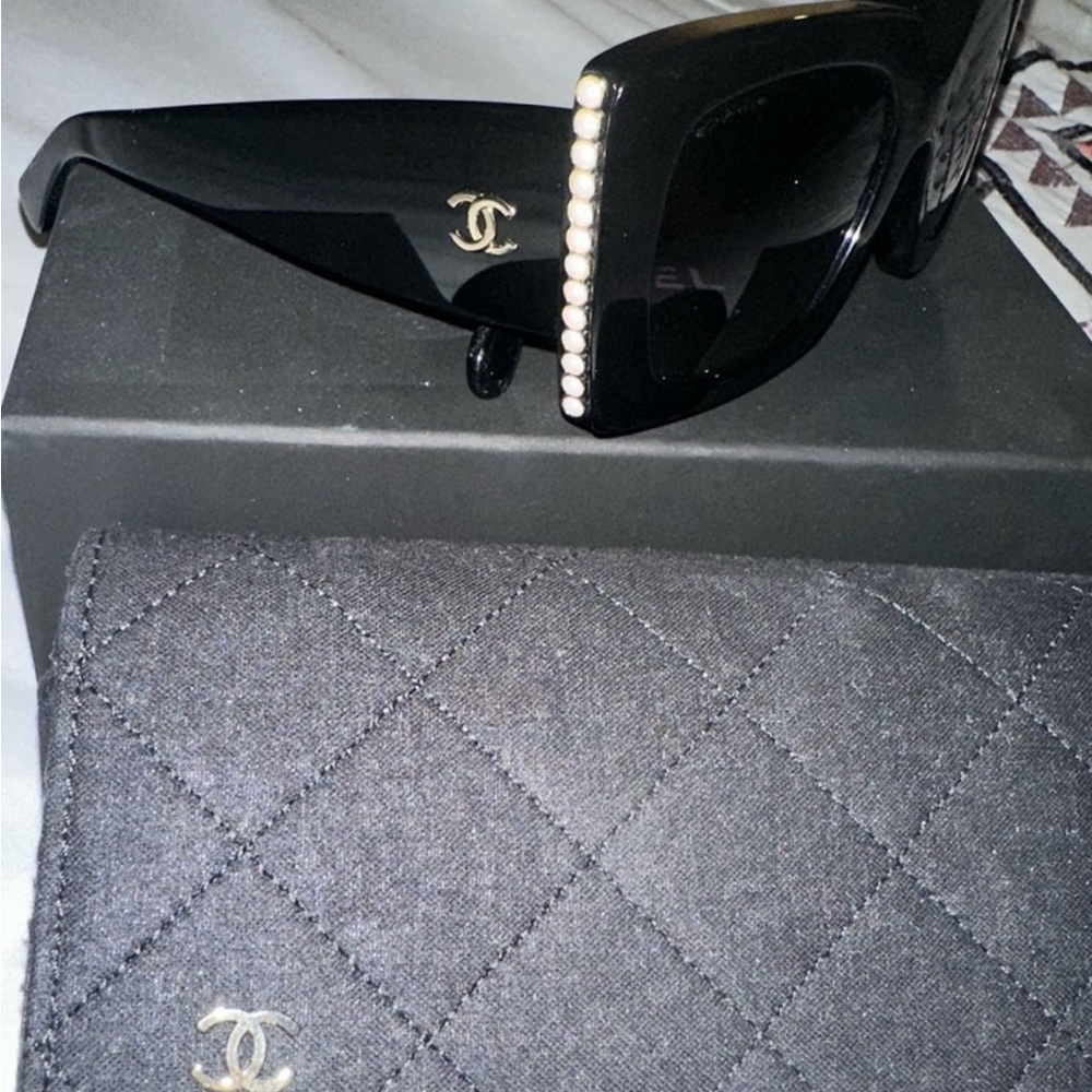 CHANEL Black Sunglasses with Pearl Accents